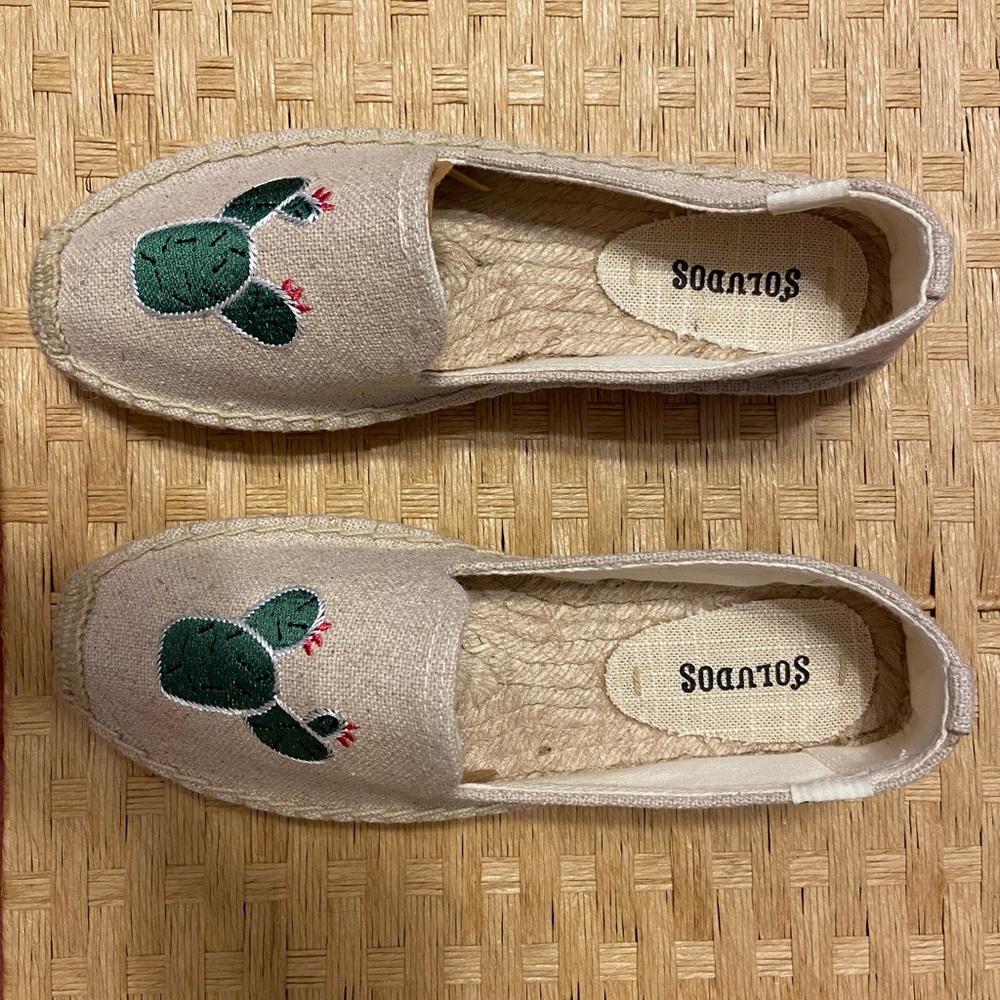 Brand New Soludo’s cactus shoes size 7